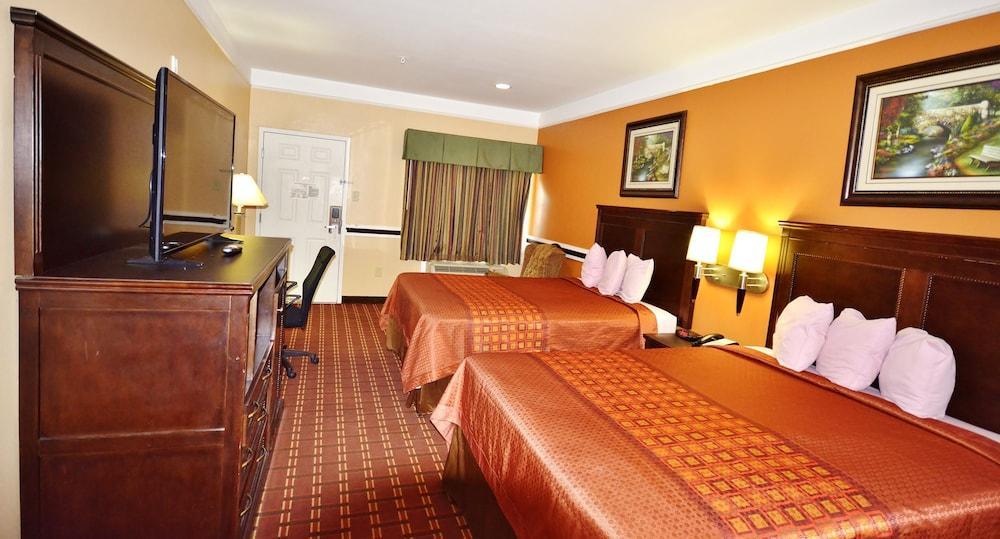Scottish Inn And Suites アルバン エクステリア 写真