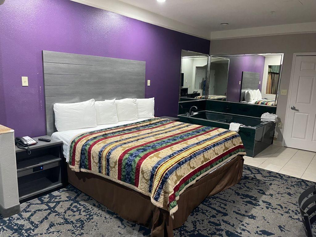 Scottish Inn And Suites アルバン エクステリア 写真